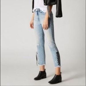 Blank NYC High Rise Tapered